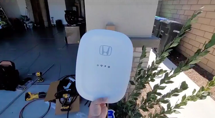 Nunez-Electric-and-solar-ev-charger-video-poster2